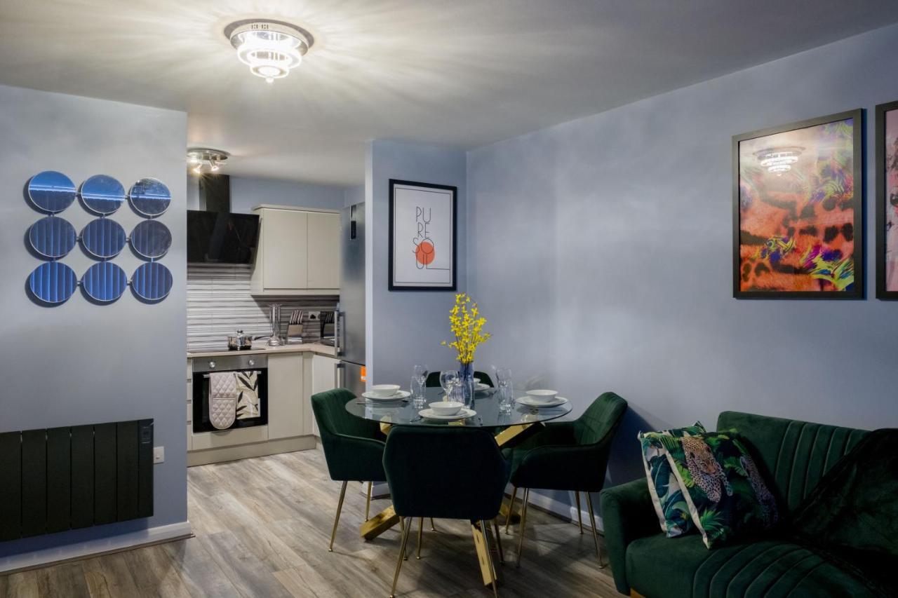 Pahuna Ghar Birmigham City 2 Bedroom Apartment- Short To Mid Term Let-Free Secure Parking Μπέρμιγχαμ Εξωτερικό φωτογραφία